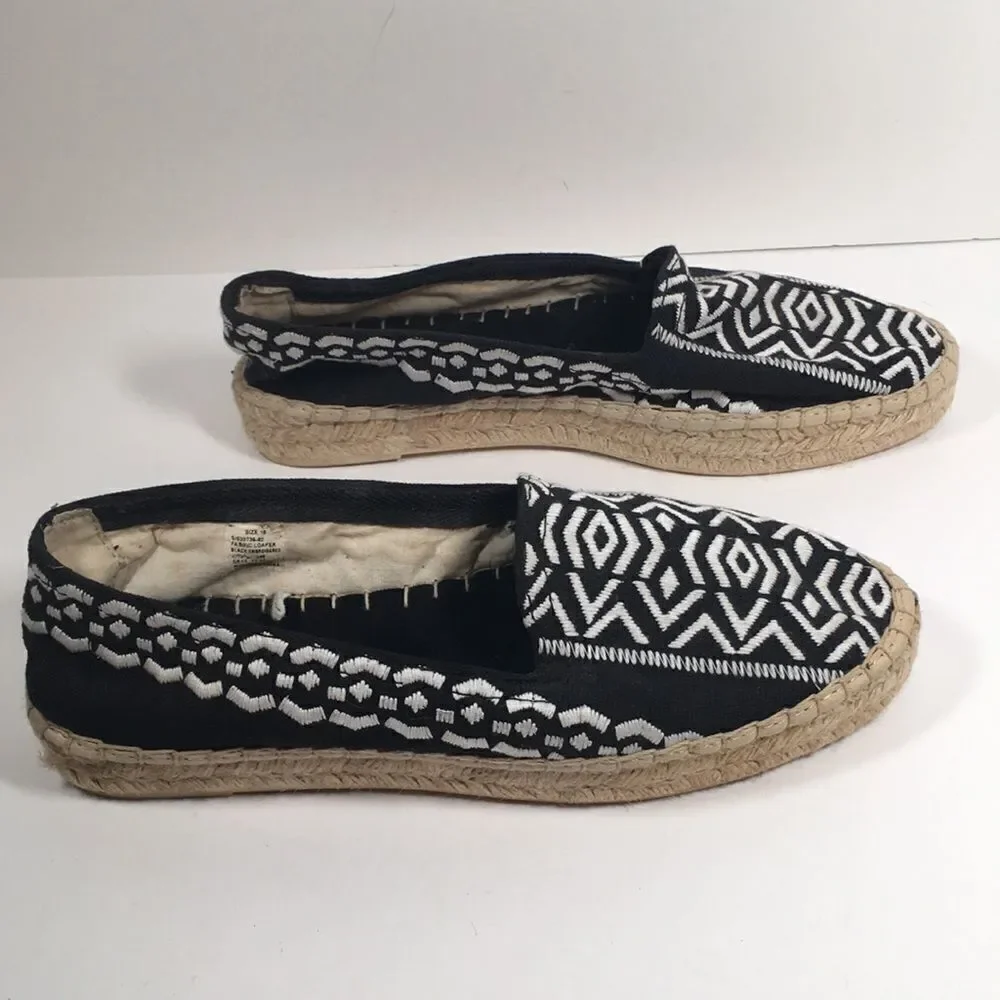 Gap Black and White canvas Espadrilles Sz 10